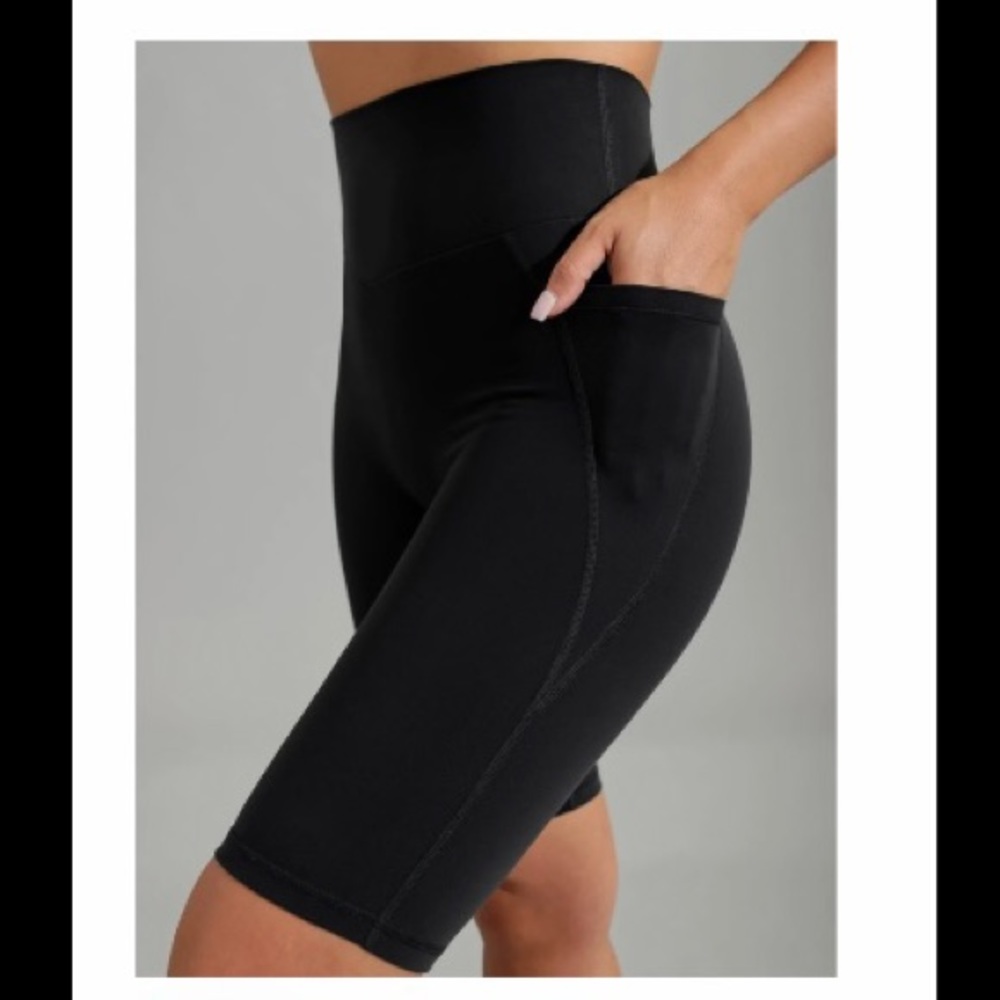Buffbunny Rosa Pocket Bike Short • Onyx